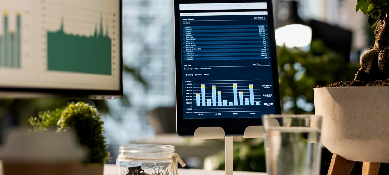 financial risk analytics dashboard